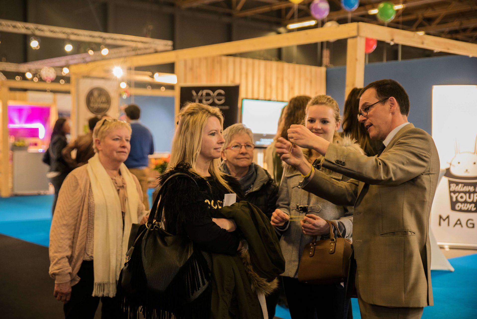 Trade show crowd-puller - The Charming Thief